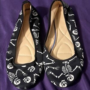 Skeleton Flats